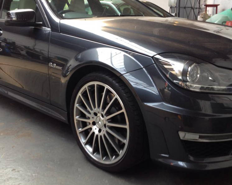 Mercedes Multi-Spoke